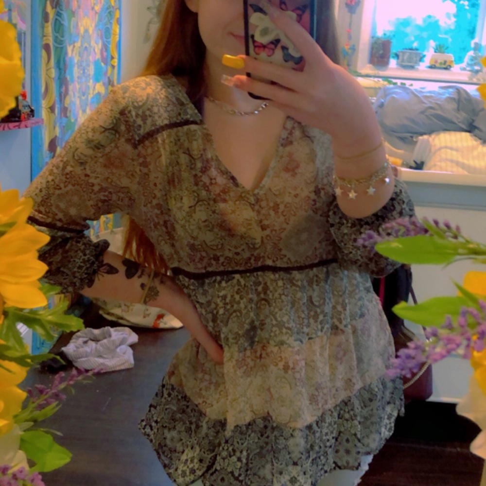 Half sleeve flowy shirt